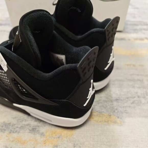 Men's Air Jordan 4 Retro "Black & White" - New With Box - Picture 6 of 7